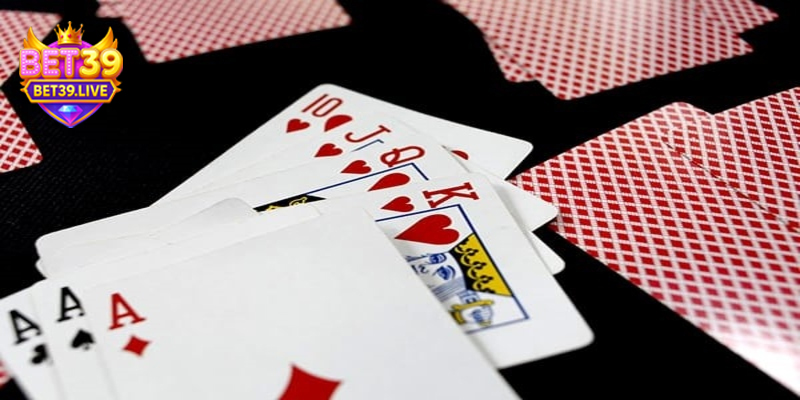 Trải nghiệm Mậu Binh online với luật chơi quen thuộc