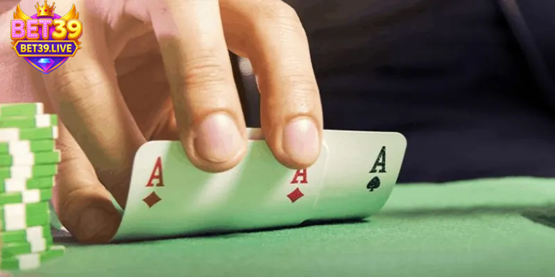 Đánh Bài – Trò Chơi Giải Trí Trí Tuệ Và May Rủi 2 Luật chơi đánh bài đơn giản, dễ tiếp cận cho mọi người